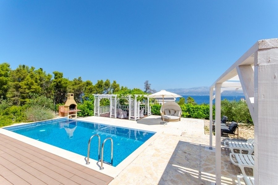 Bungalow in Split, Split-Dalmatia County, Croatia 1 - 17376801