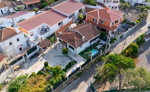 House in Rio de Mouro, Lisbon, Portugal 1