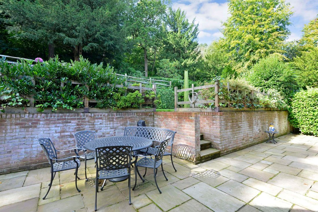 House in Bramley, England 5 - 17375485