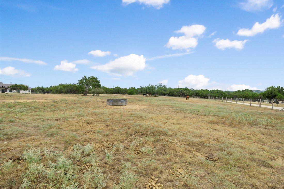 Farm Ranch in Dripping Springs, Texas, United States 1 - 17374787