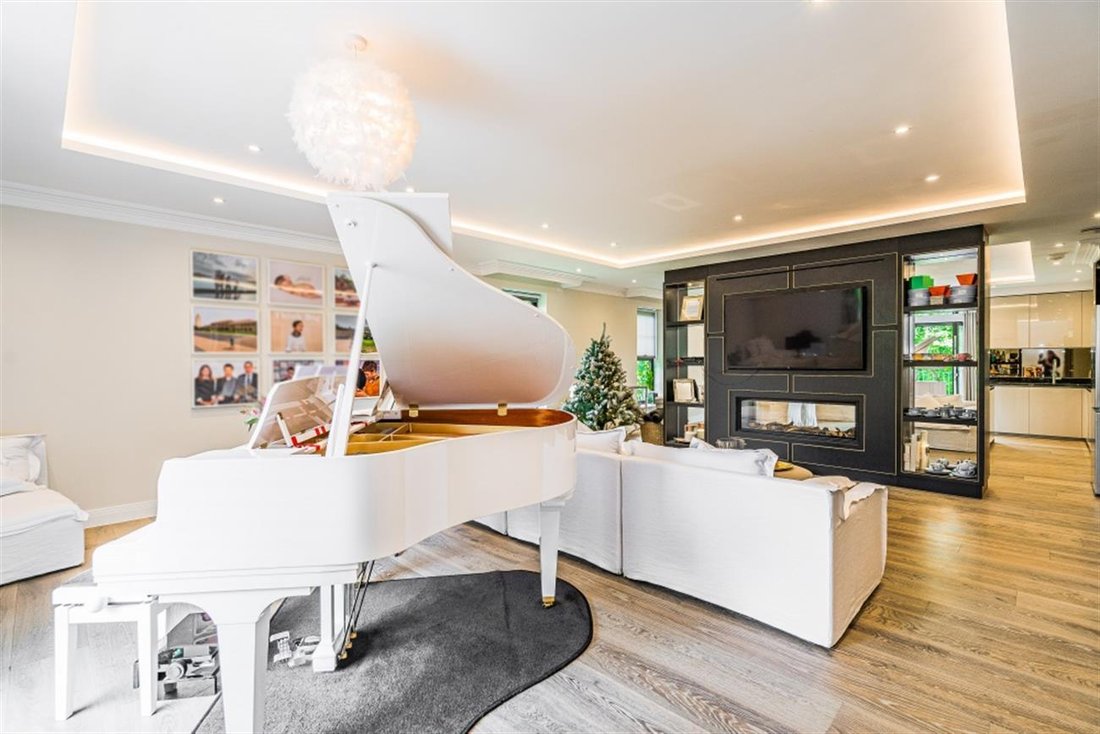 Apartment in Penn, England 2 - 17375546