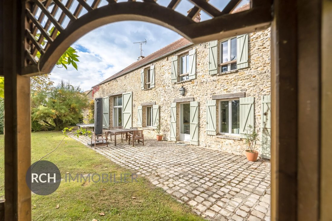 House in Gambais, Ile-de-France, France 2 - 17375963