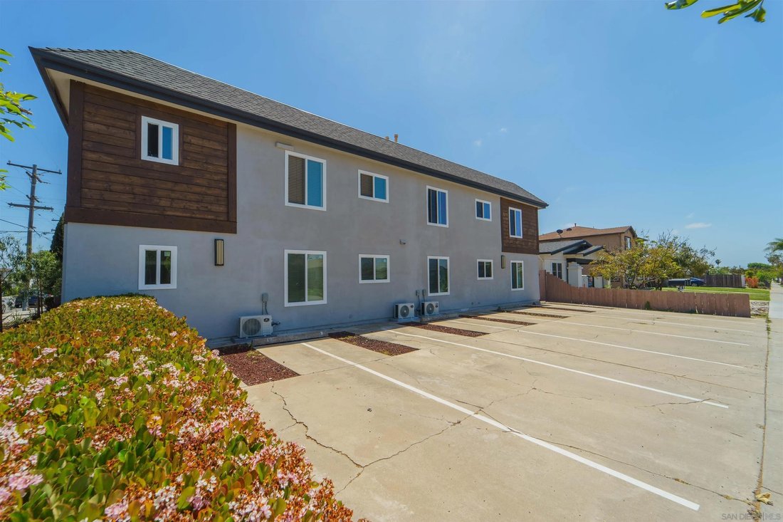 San Diego, California, United States 2 - 17376187
