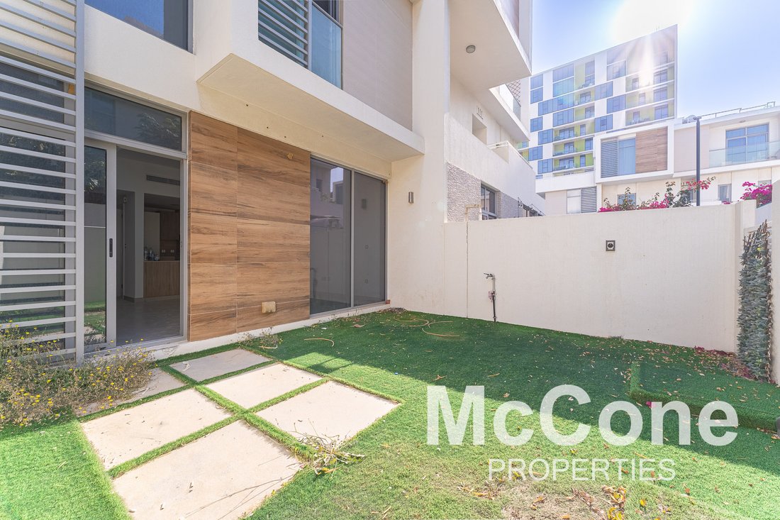 Apartment in Dubai South, Dubai, United Arab Emirates 1 - 17378710