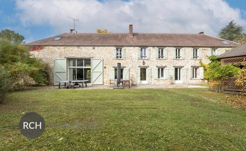 House in Gambais, Ile-de-France, France 1