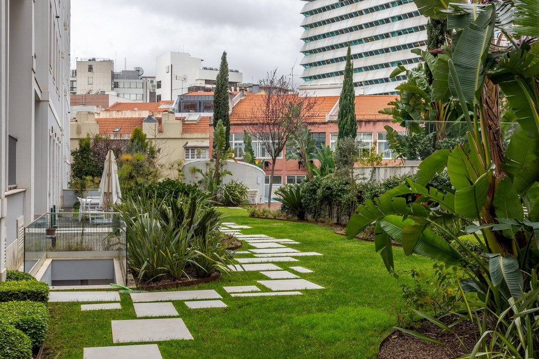 Apartment in Arroios, Lisbon, Portugal 1 - 17378158