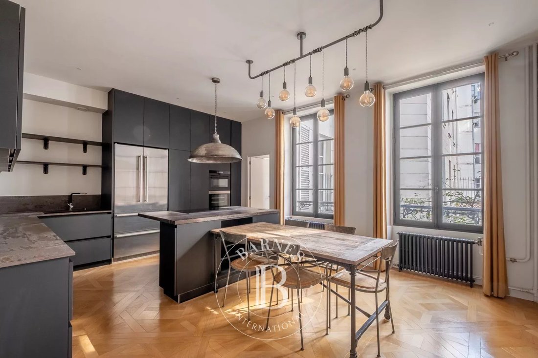 Apartment in Monnaie, Paris 6e Arrondissement, Paris 1 - 15884377