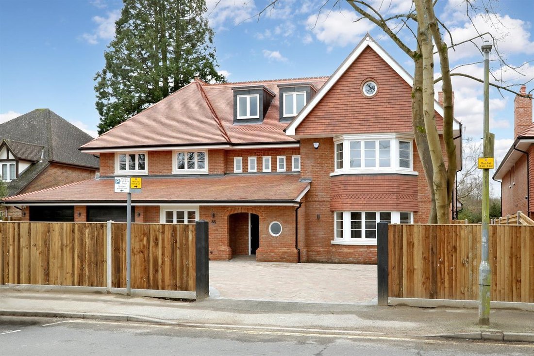Haus in Beaconsfield, England 1 - 17375333