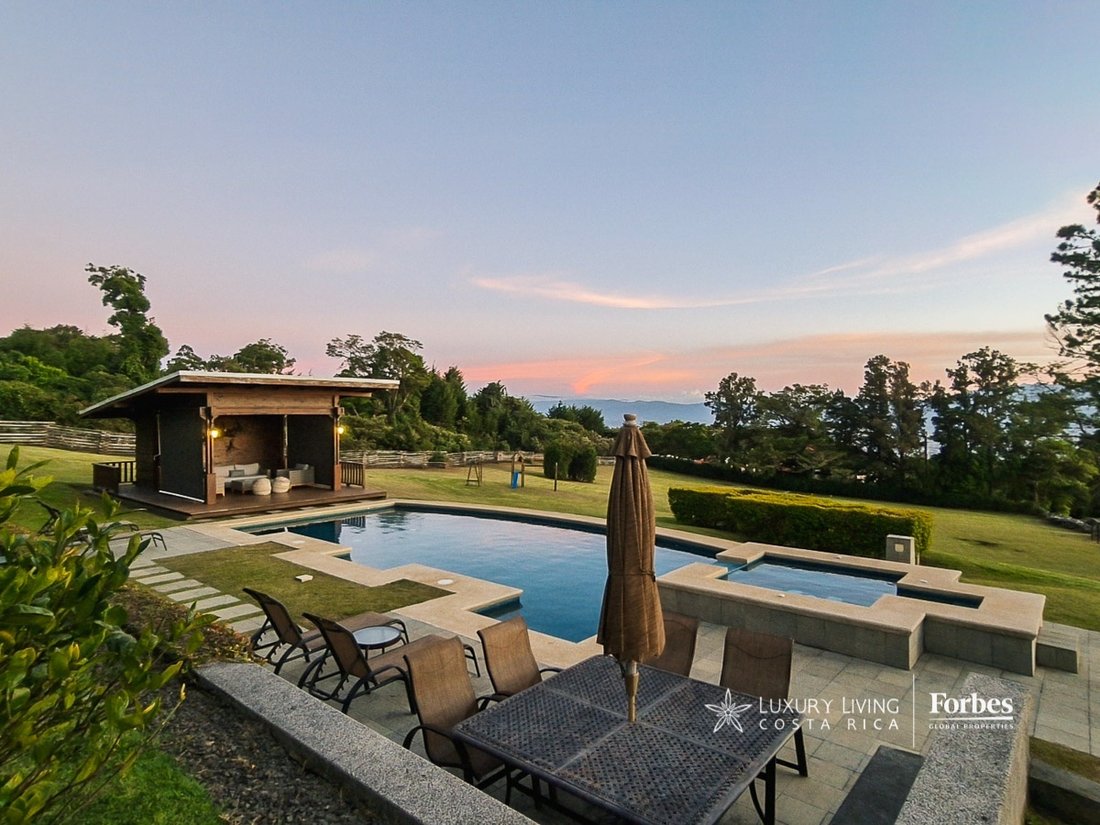 Estate in San José de la Montaña, Heredia Province, Costa Rica 5 - 17352818