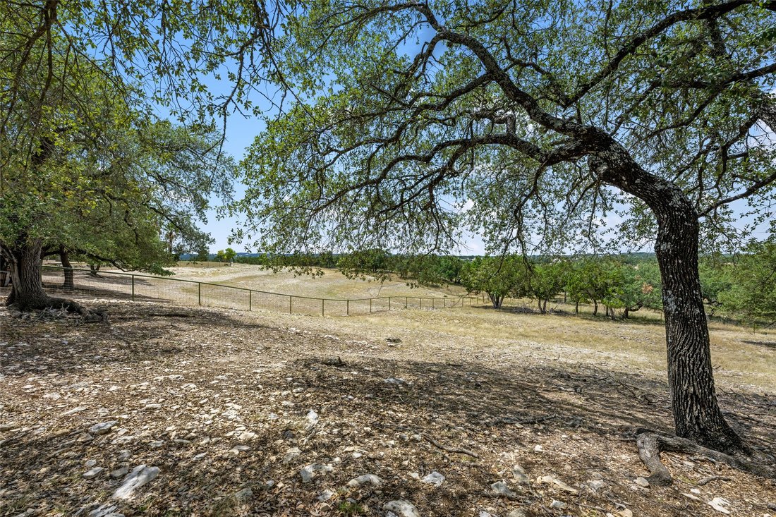 Farm Ranch in Dripping Springs, Texas, United States 4 - 17374787