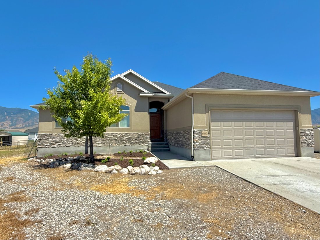 House in Erda, Utah, United States 2 - 17375959