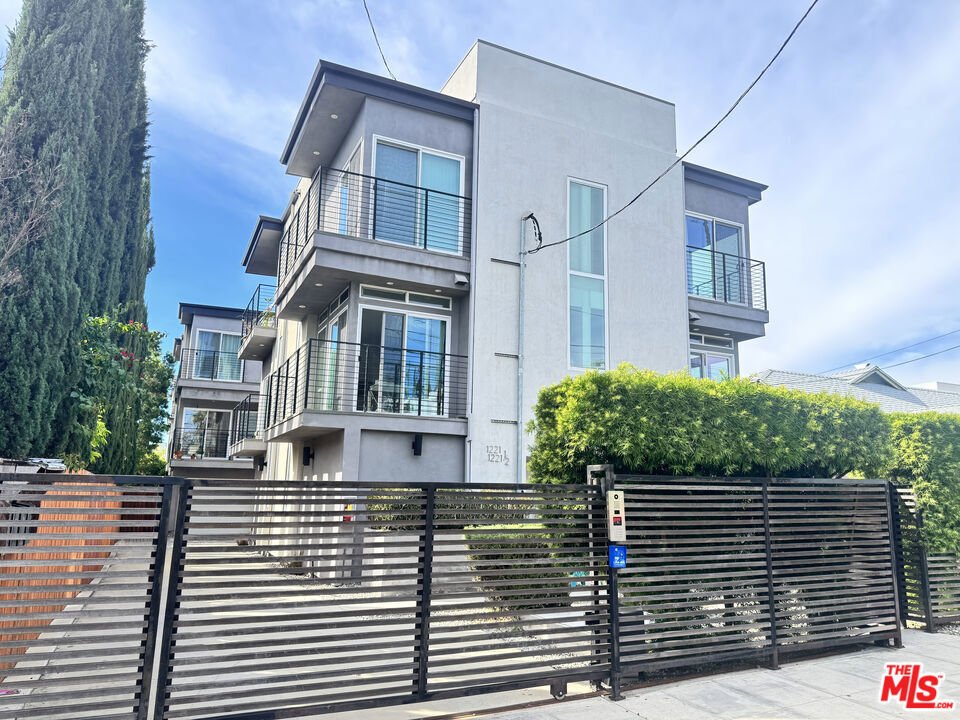 Los Angeles, California, United States 1 - 17375675