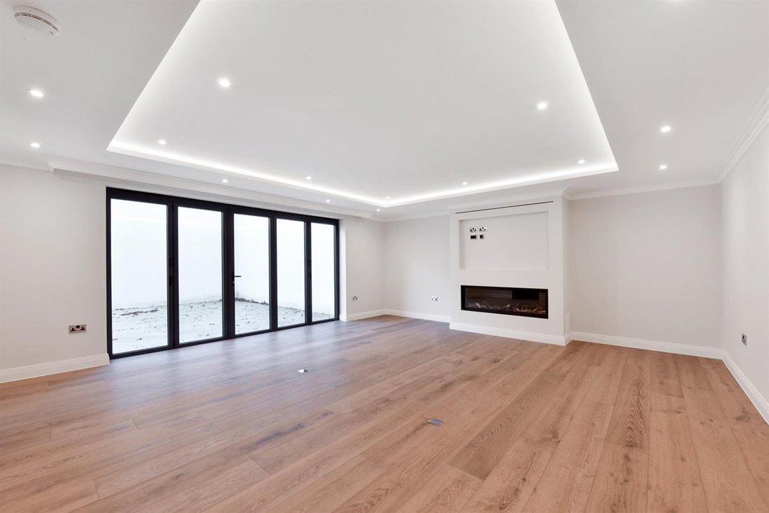 Apartment in Penn, England 4 - 17375529