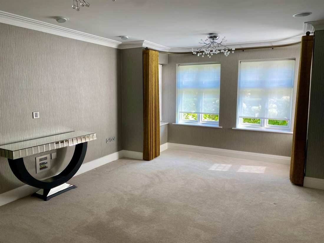 Haus in Beaconsfield, England 4 - 17375345