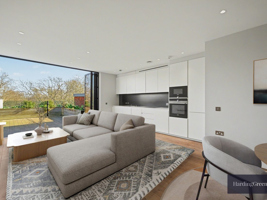 Apartment in Brondesbury, Brent, England 1 - 17377365