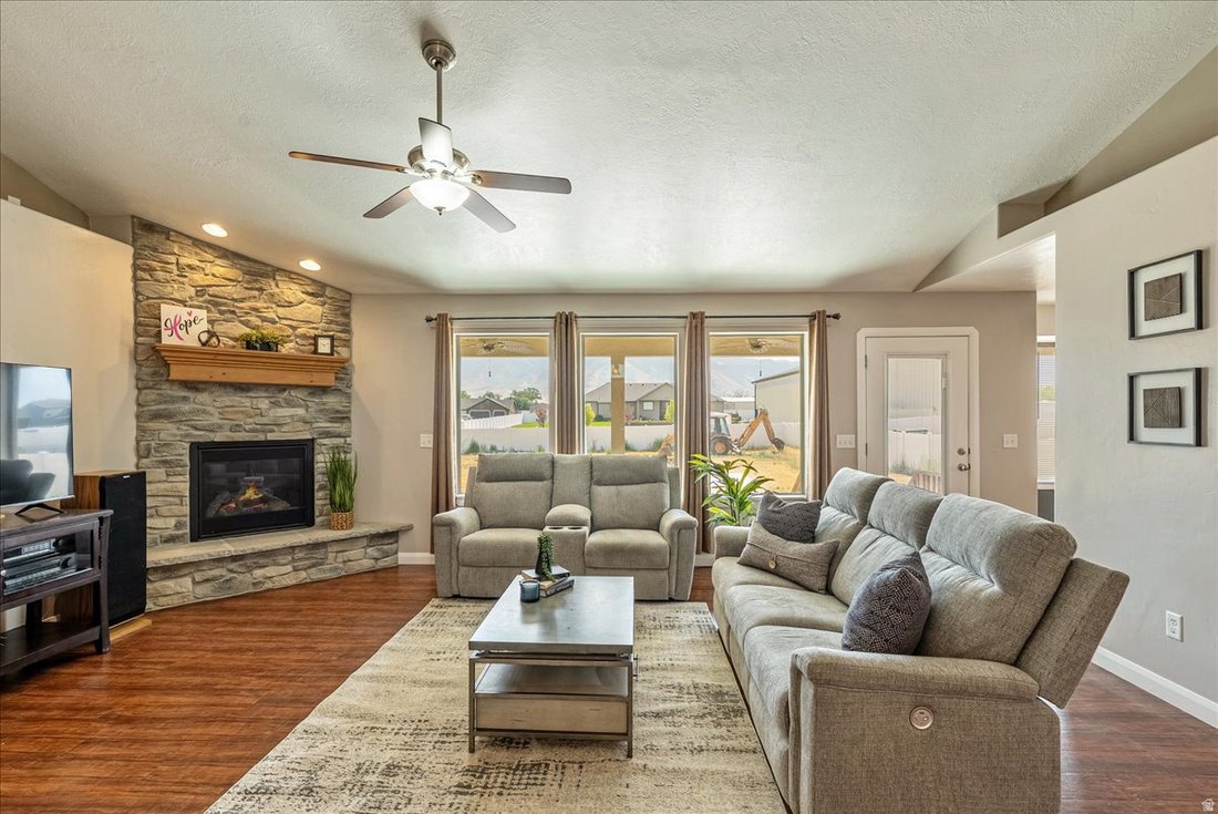 House in Erda, Utah, United States 5 - 17375959