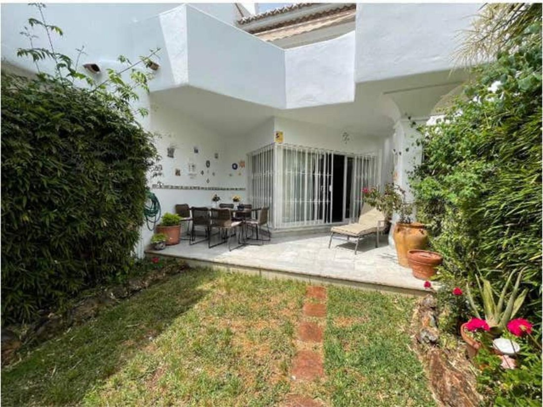 Townhouse in Sierra Blanca, Marbella, Spain 2 - 17375157