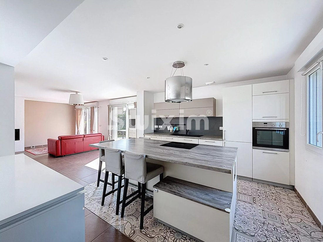 House in Ouest, Saint-Genis-Pouilly, France 3 - 17379123