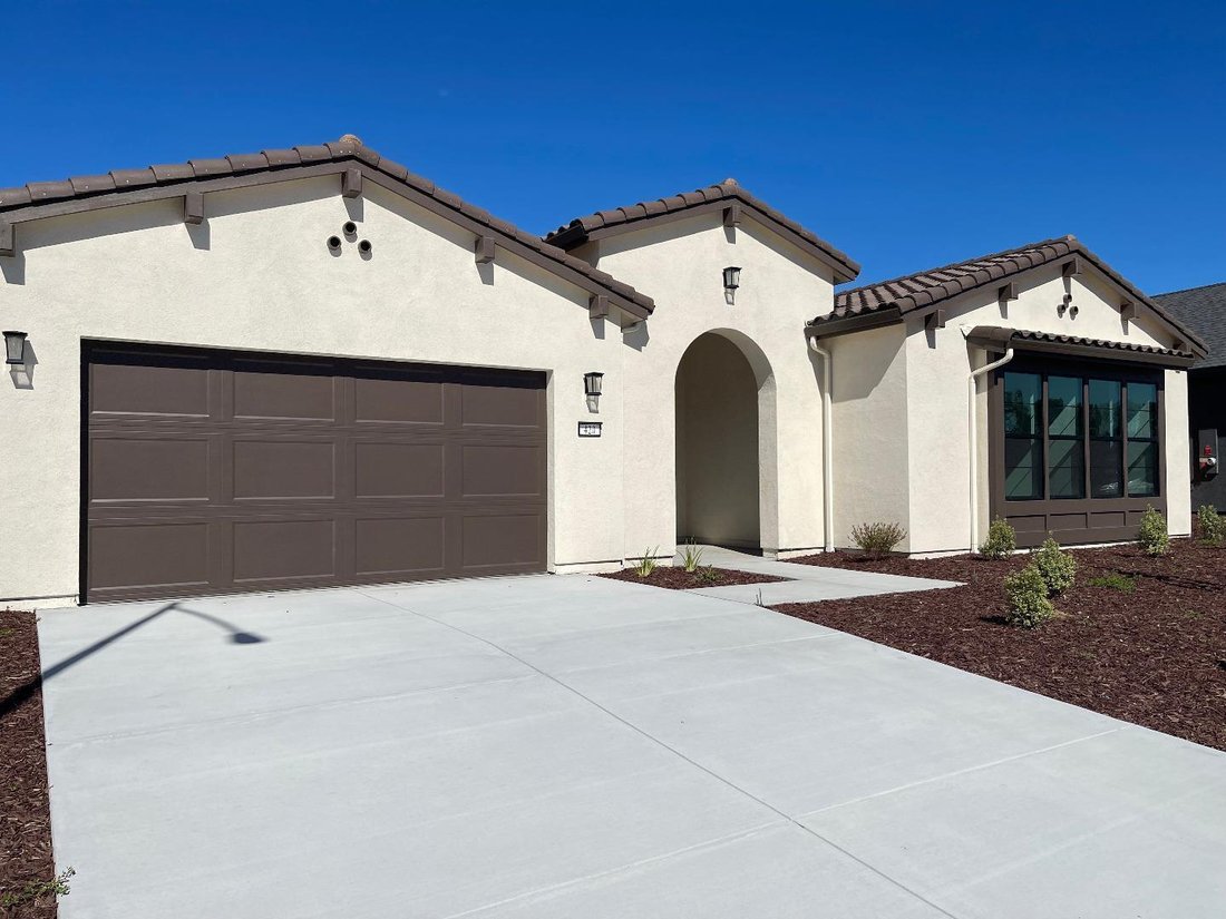 House in Hollister, California, United States 3 - 16696063