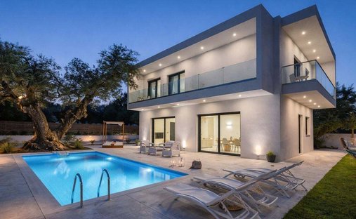 Villa a Bel-Air, Estepona, Andalusia 1