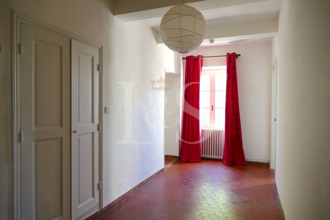 Castle in Ouest Sud, Vaison-la-Romaine, France 5 - 17378762