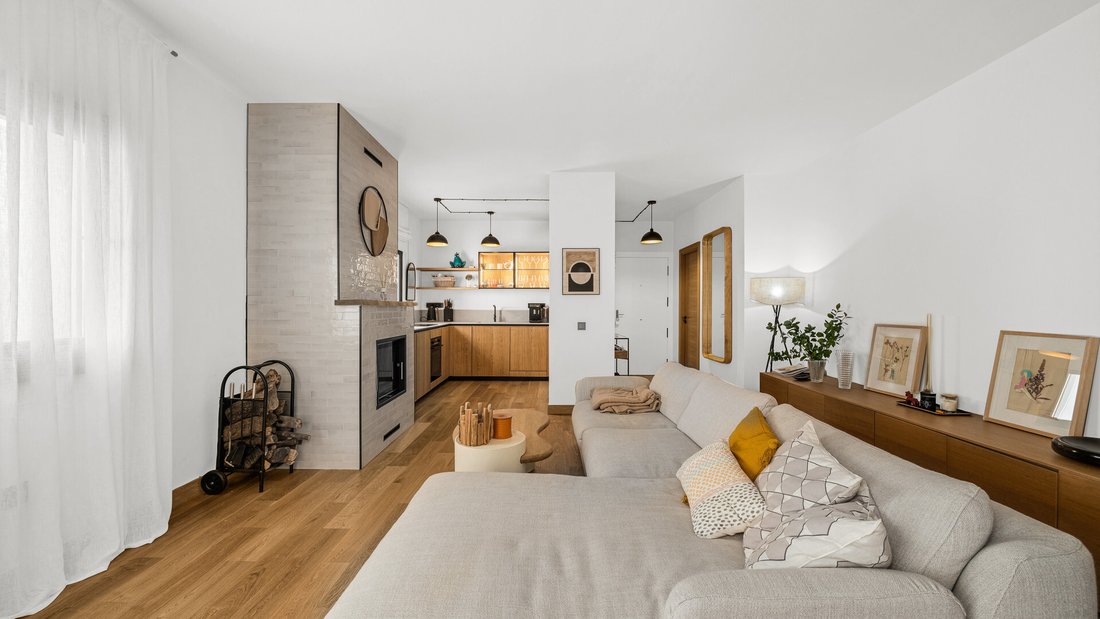 Apartment in Puerto Banus, Marbella, Spain 5 - 17375208