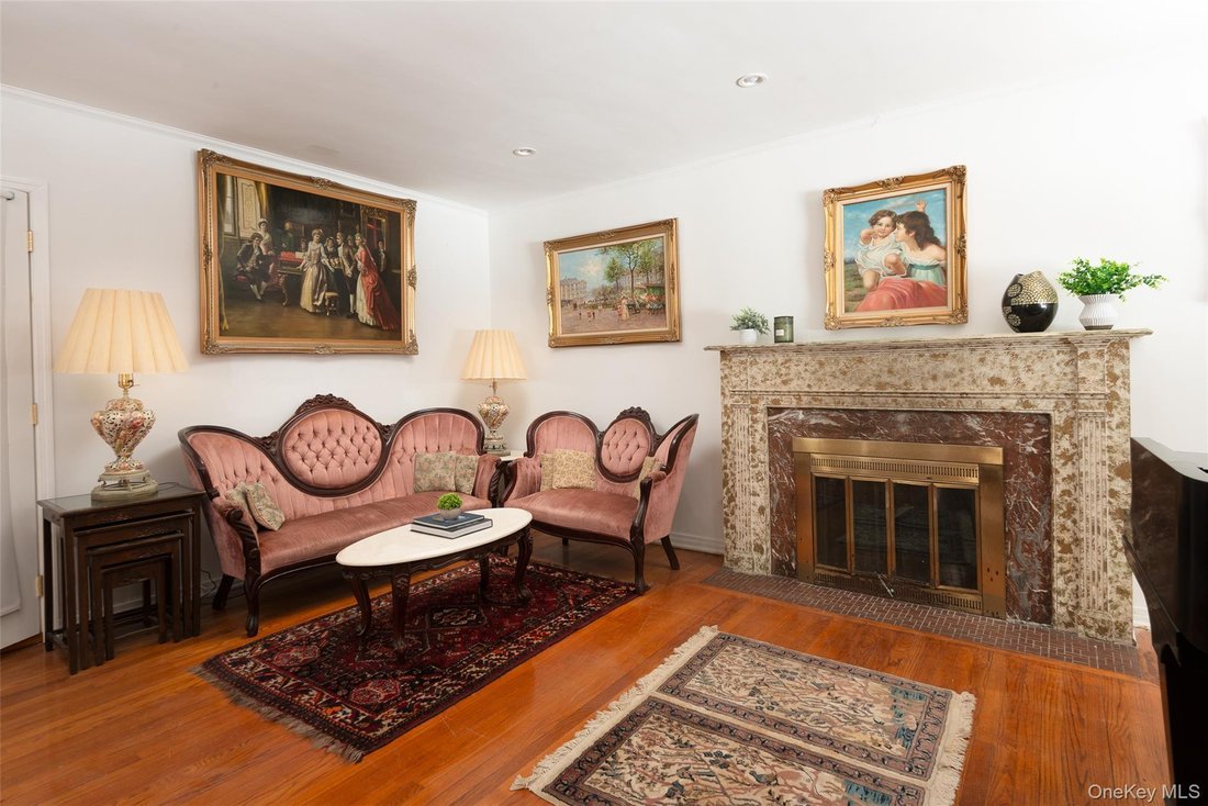House in Great Neck, New York, United States 4 - 17375458