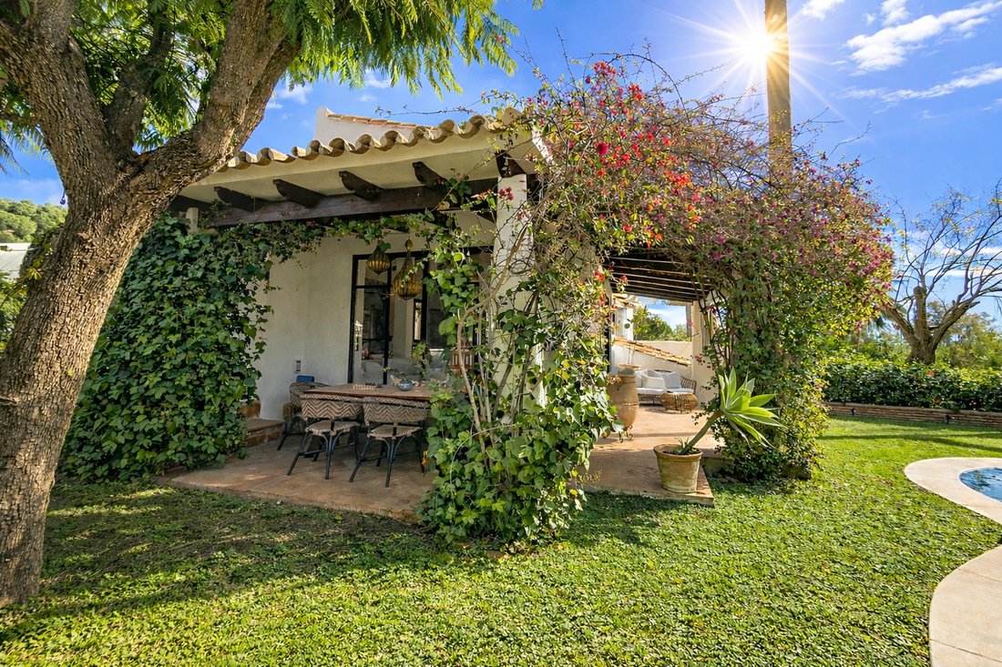 Villa in Estepona, Andalusia, Spain 2 - 15088060