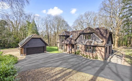 House in Maresfield, England 1