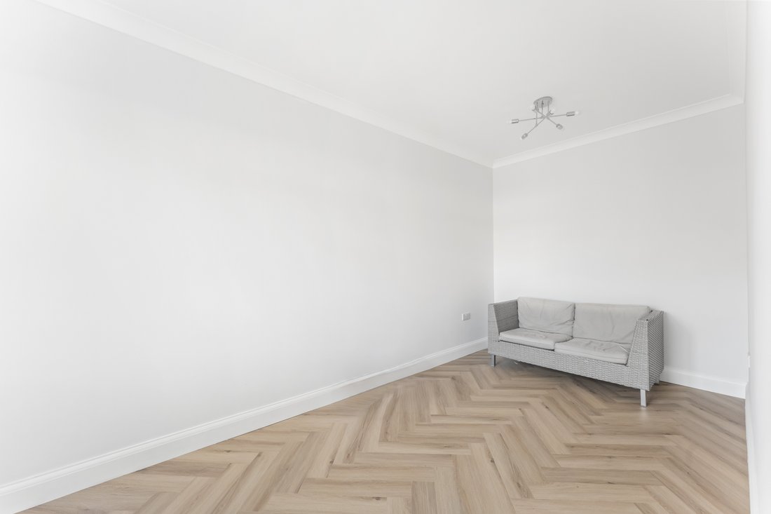 House in Barnet, England 5 - 17375253