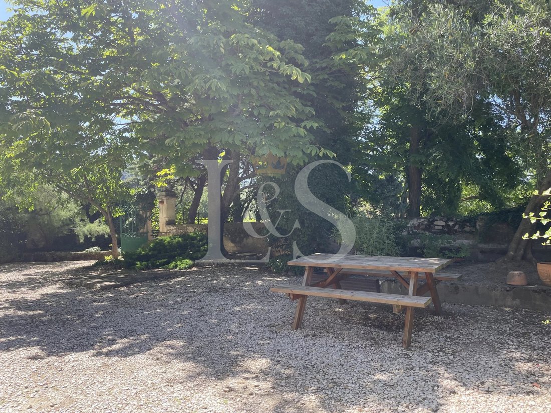 Castle in Ouest Sud, Vaison-la-Romaine, France 4 - 17378762