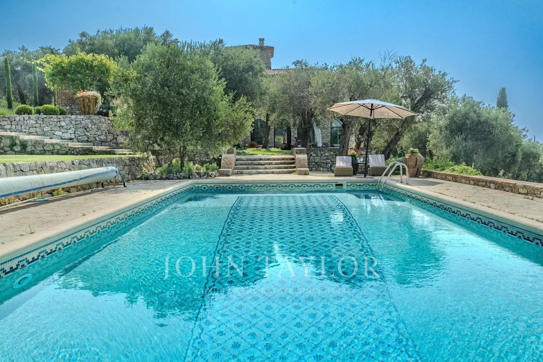 House in Châteauneuf-Grasse, Provence-Alpes-Côte d'Azur, France 3 - 17377208