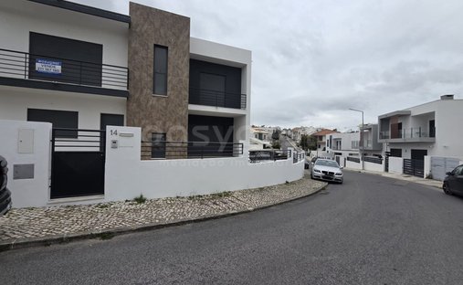 House in Charneca de Caparica e Sobreda, Setubal, Portugal 1