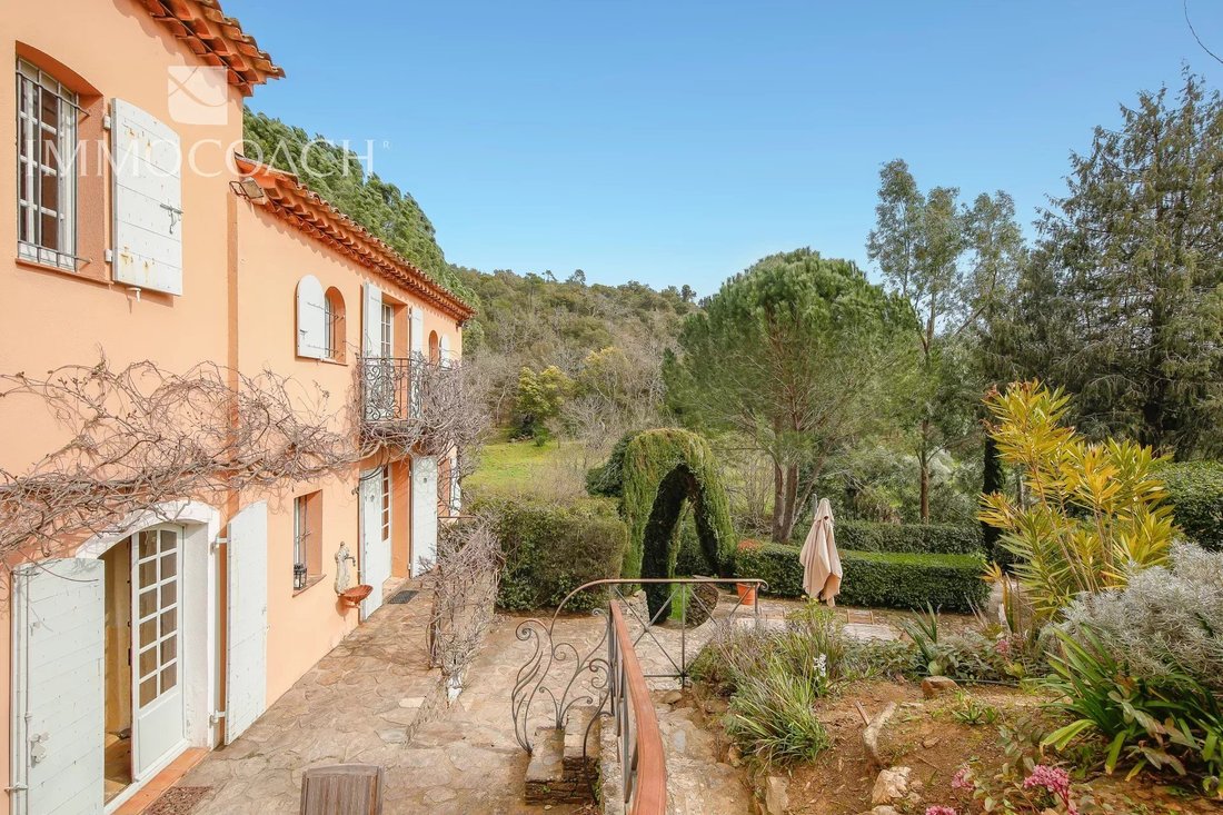 Country House in Collobrières, Provence-Alpes-Côte d'Azur, France 4 - 17377093