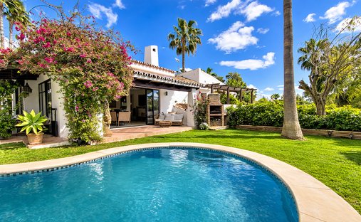Villa in Estepona, Andalusia, Spain 1
