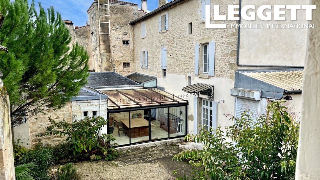 House in Centre Ville, Saint-Jean-d'Angély, France 1 - 17377339