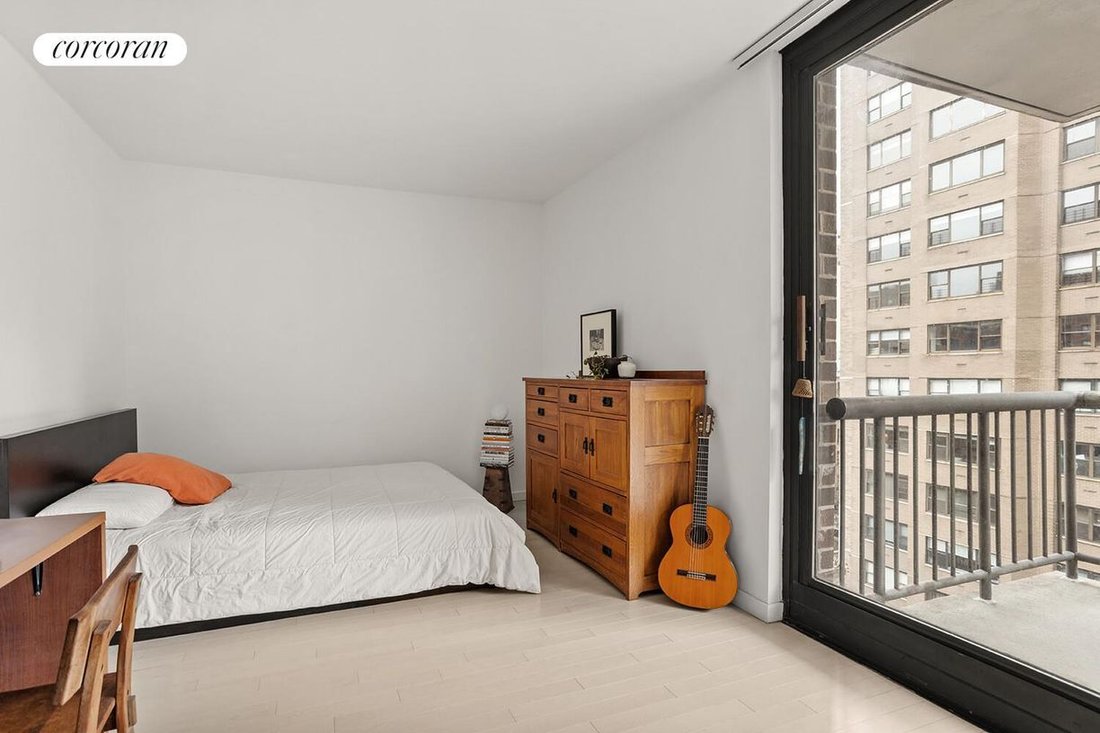 Condo in New York, New York, United States 4 - 17377691