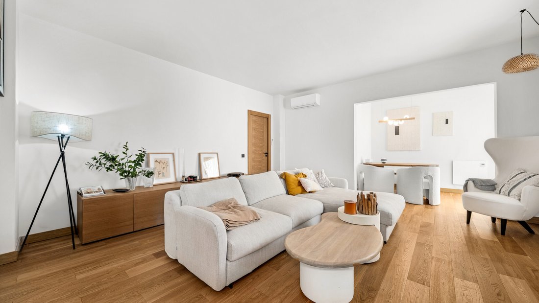 Apartment in Puerto Banus, Marbella, Spain 2 - 17375208