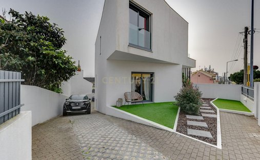 Villa in Sao Domingos de Rana, Lisbon, Portugal 1