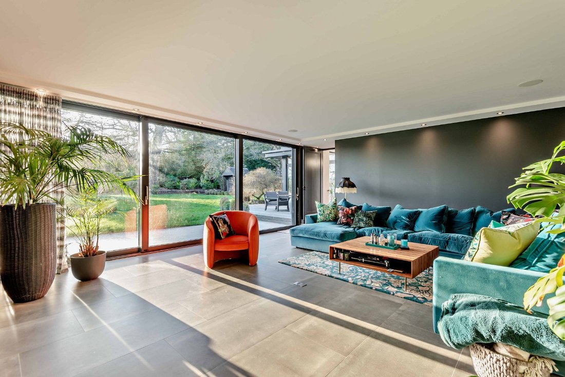 House in Ascot, England 3 - 17375941
