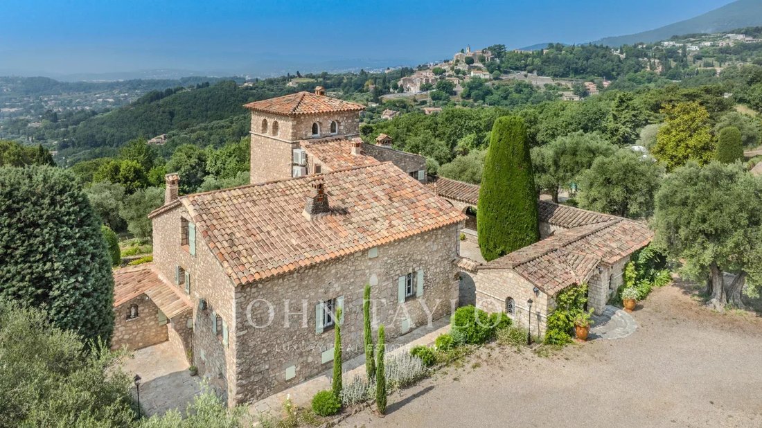 House in Châteauneuf-Grasse, Provence-Alpes-Côte d'Azur, France 2 - 17377208