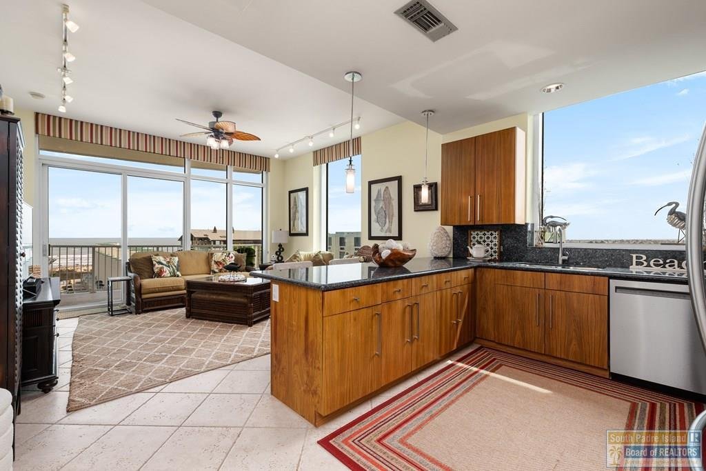 Condo in South Padre Island, Texas, United States 5 - 17376327