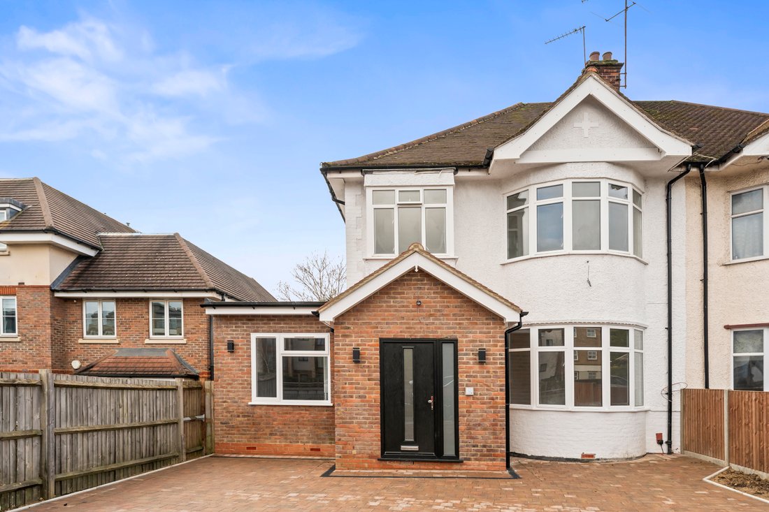 House in Barnet, England 1 - 17375253