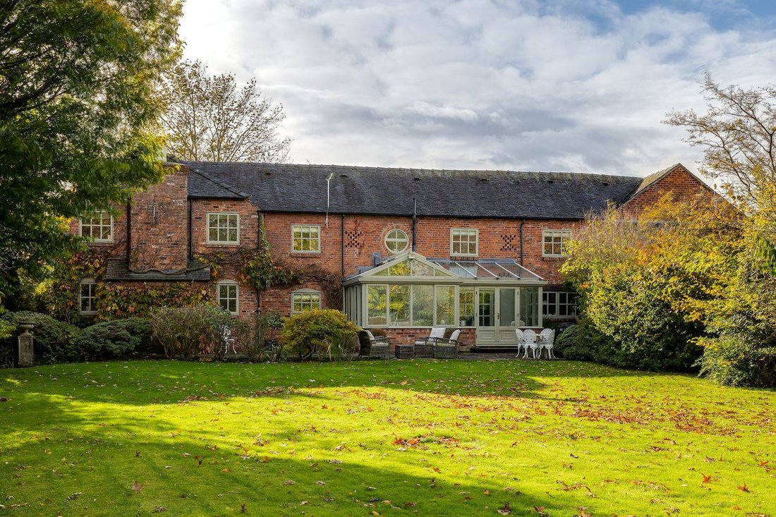 House in Sproston Green, Holmes Chapel, England 1 - 17375553