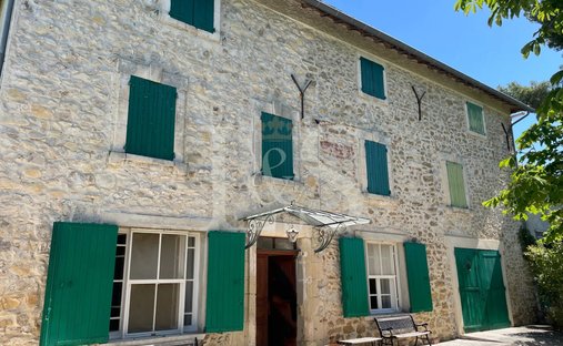 Castle in Ouest Sud, Vaison-la-Romaine, France 1