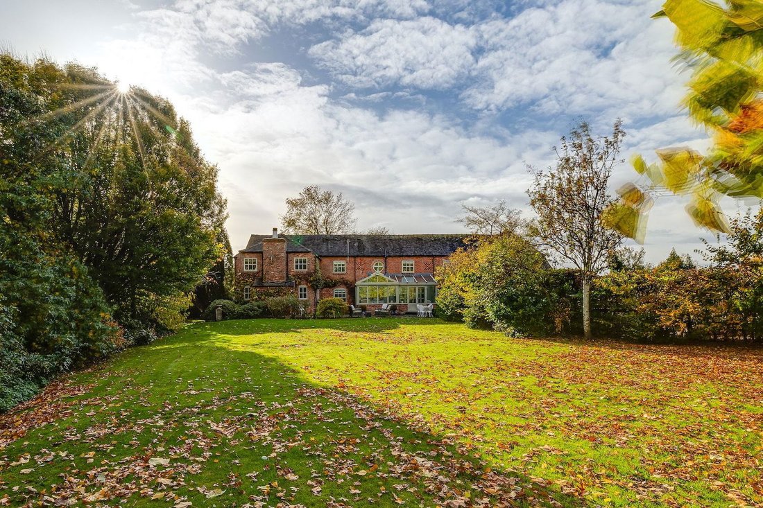 House in Sproston Green, Holmes Chapel, England 3 - 17375553
