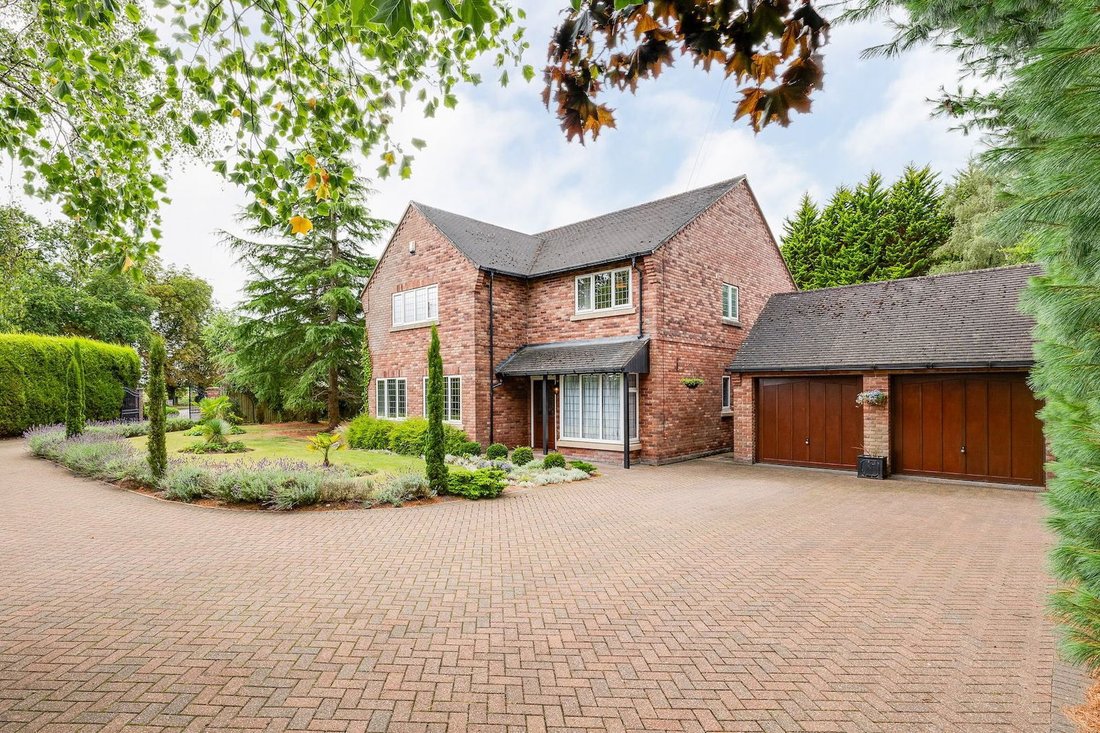 House in Goostrey, England 2 - 17375517