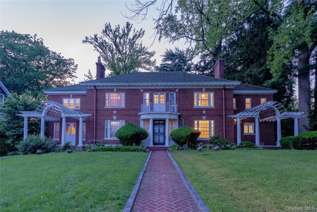 House in New Rochelle, New York, United States 2 - 17375456
