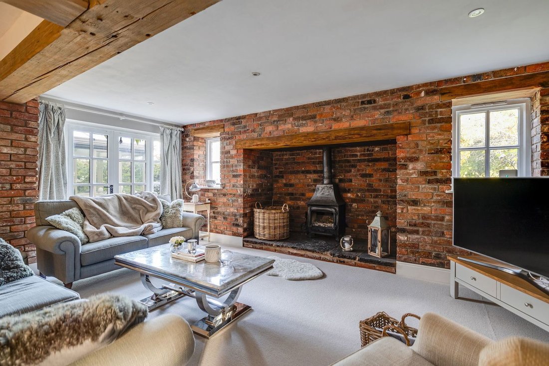House in Sproston Green, Holmes Chapel, England 4 - 17375553