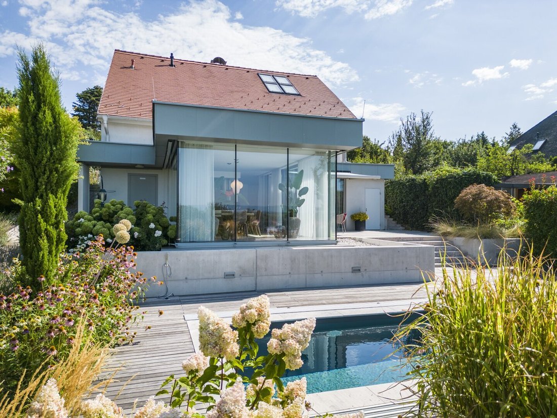 Exklusives Einfamilienhaus Mit Fernblick, Pool Und Garten – Ruhelage Nahe Schloss Esterházy
